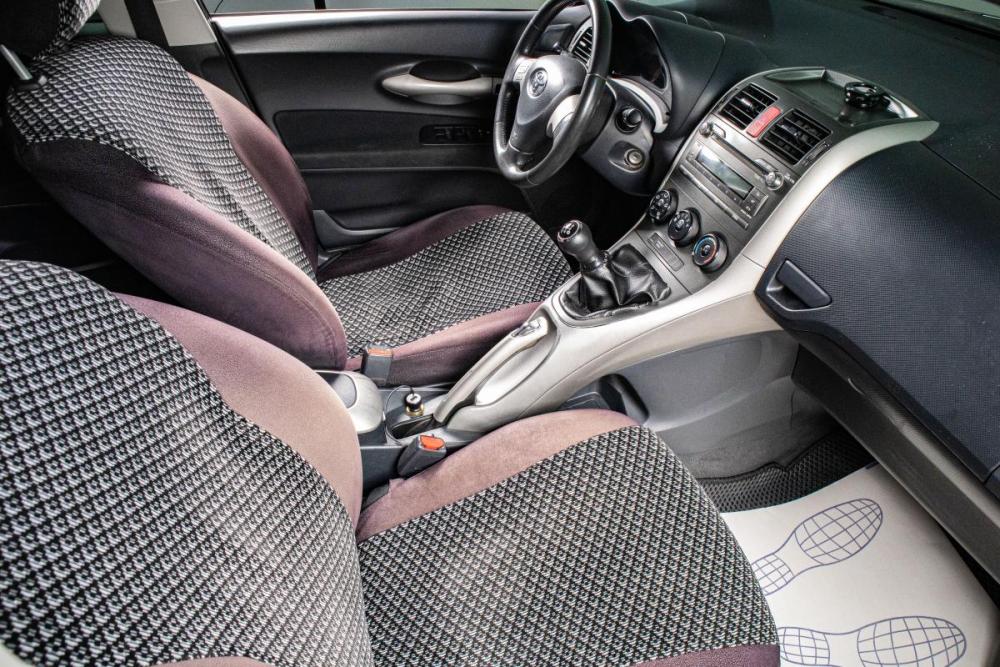 Toyota Auris I Сургут  - изображение 10