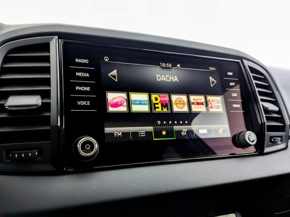 Skoda Karoq I с пробегом 2021 года, цена 2 575 000 рублей, 59380 км, внедорожник, Автокод Объявления