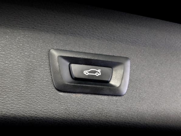 BMW X1 II (F48) Рестайлинг с пробегом 2020 года, цена 2 590 000 рублей, 69068 км, внедорожник, Автокод Объявления