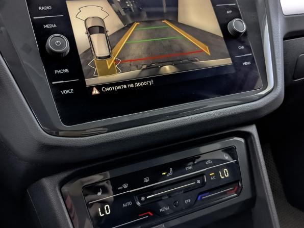 Volkswagen Tiguan II Рестайлинг с пробегом 2021 года, цена 3 260 000 рублей, 50963 км, внедорожник, Автокод Объявления