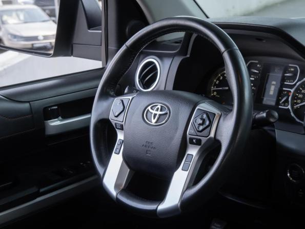 Toyota Tundra II Рестайлинг с пробегом 2021 года, цена 6 955 000 рублей, 172392 км, offers.body_type.unknown, Автокод Объявления