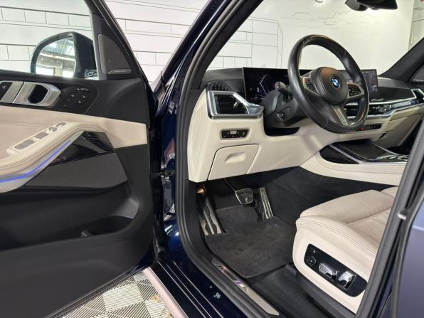 BMW X7 I (G07) Рестайлинг с пробегом 2022 года, цена 10 999 000 рублей, 71135 км, внедорожник, Автокод Объявления
