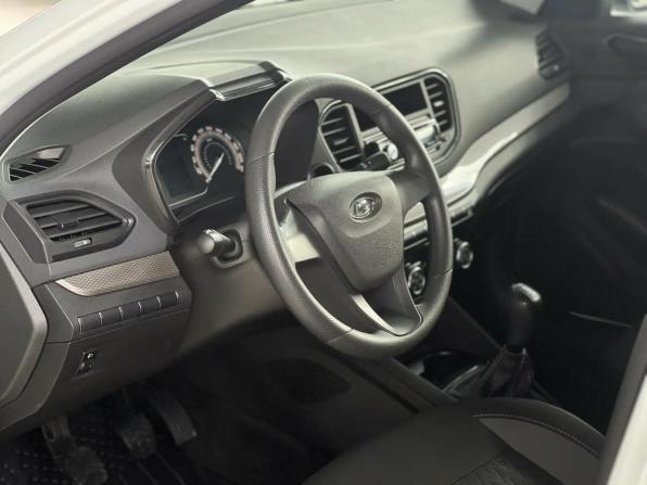 Lada (ВАЗ) Vesta I Рестайлинг (NG) с пробегом 2023 года, цена 1 095 000 рублей, 39887 км, седан, Автокод Объявления
