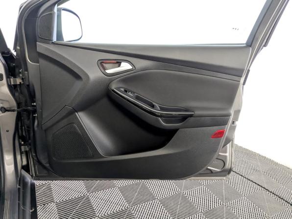 Ford Focus III Рестайлинг с пробегом 2018 года, цена 1 470 000 рублей, 70252 км, универсал, Автокод Объявления