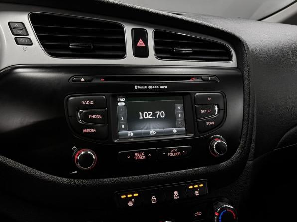 Kia Ceed II с пробегом 2014 года, цена 1 325 000 рублей, 111055 км, хэтчбек, Автокод Объявления