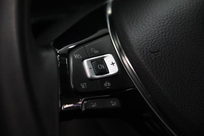 Volkswagen Jetta VII с пробегом 2021 года, цена 2 095 950 рублей, 74829 км, седан, Автокод Объявления