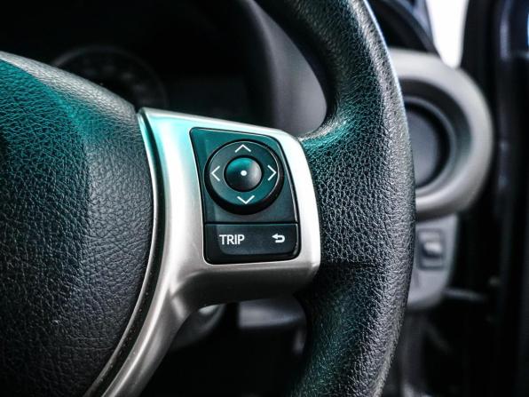 Toyota Vitz III (XP130) Рестайлинг с пробегом 2015 года, цена 920 000 рублей, 86336 км, хэтчбек, Автокод Объявления