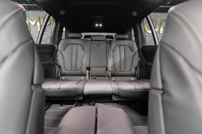 Новый BMW X7 I (G07) Рестайлинг 2025 года, цена 17 990 000 рублей, внедорожник, Автокод Объявления