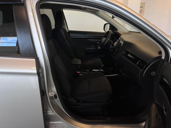 Mitsubishi Outlander III Рестайлинг 3 с пробегом 2019 года, цена 2 499 000 рублей, 67624 км, внедорожник, Автокод Объявления