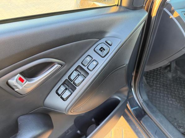 Hyundai ix35 I с пробегом 2011 года, цена 1 450 000 рублей, 131835 км, внедорожник, Автокод Объявления