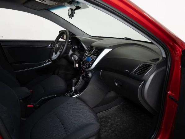 Hyundai Solaris I с пробегом 2013 года, цена 911 000 рублей, 136000 км, седан, Автокод Объявления