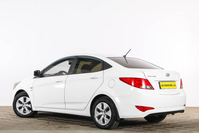 Hyundai Solaris I Рестайлинг с пробегом 2016 года, цена 1 329 000 рублей, 190000 км, седан, Автокод Объявления