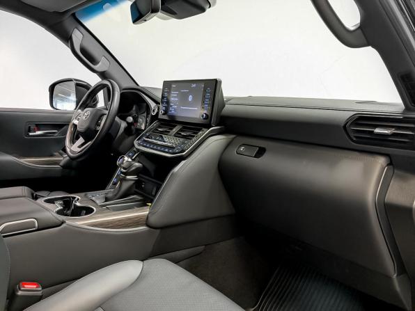 Toyota Land Cruiser 300 Series с пробегом 2021 года, цена 7 995 000 рублей, 72948 км, внедорожник, Автокод Объявления
