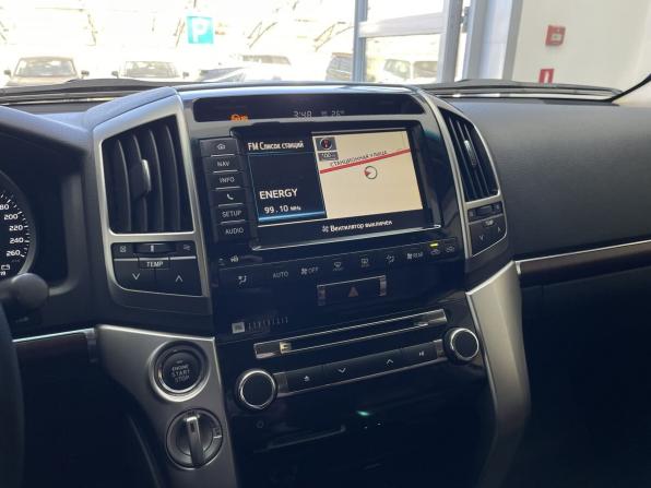 Toyota Land Cruiser 200 Series Рестайлинг 1 с пробегом 2014 года, цена 3 750 000 рублей, 201000 км, внедорожник, Автокод Объявления