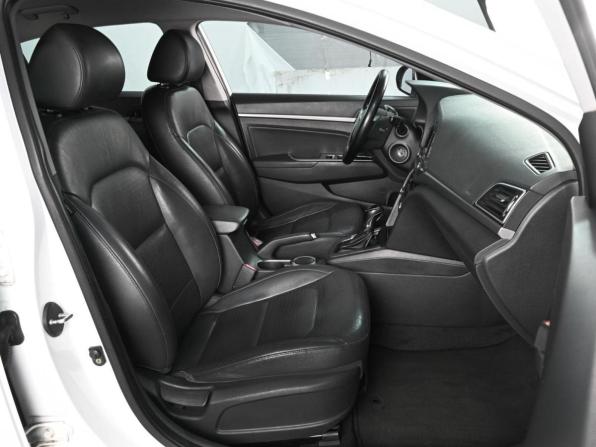 Hyundai Elantra VI (AD) с пробегом 2016 года, цена 1 619 000 рублей, 139522 км, седан, Автокод Объявления