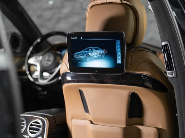 Mercedes-Benz Maybach S-Класс I (X222) Рестайлинг с пробегом 2018 года, цена 4 490 000 рублей, 158958 км, седан, Автокод Объявления