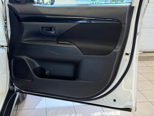 Mitsubishi Outlander III Рестайлинг 2 с пробегом 2018 года, цена 1 975 000 рублей, 97526 км, внедорожник, Автокод Объявления