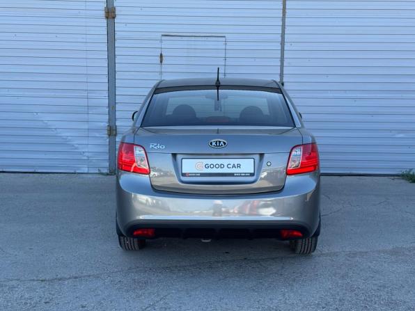 Kia Rio II Рестайлинг с пробегом 2010 года, цена 657 000 рублей, 218446 км, седан, Автокод Объявления
