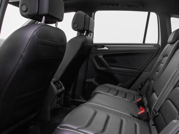 Volkswagen Tiguan II Рестайлинг с пробегом 2021 года, цена 4 290 000 рублей, 23659 км, внедорожник, Автокод Объявления