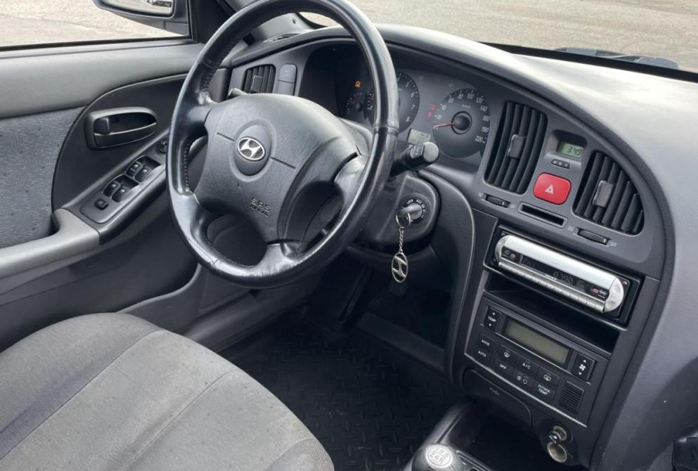 Hyundai Elantra III (XD2) Рестайлинг Иваново  - изображение 12