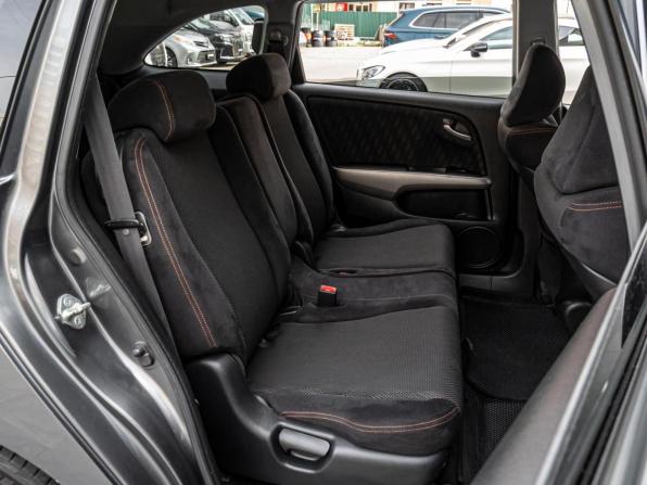 Honda Stream II Рестайлинг с пробегом 2009 года, цена 1 297 000 рублей, 158648 км, компактвэн, Автокод Объявления