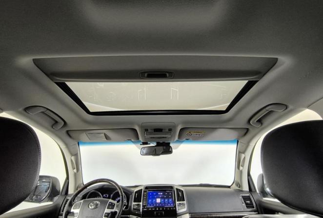 Toyota Land Cruiser 200 Series Рестайлинг 1 с пробегом 2013 года, цена 3 850 000 рублей, 261686 км, внедорожник, Автокод Объявления