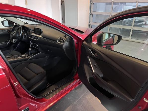 Mazda 6 III (GJ) Рестайлинг с пробегом 2016 года, цена 1 800 400 рублей, 120676 км, седан, Автокод Объявления