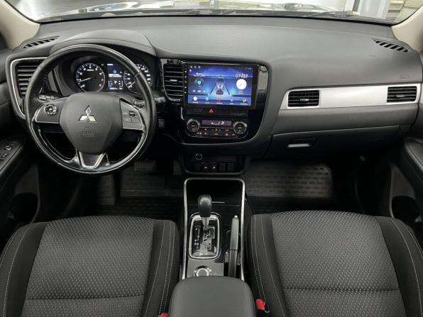 Mitsubishi Outlander III Рестайлинг 2 с пробегом 2018 года, цена 1 840 000 рублей, 136649 км, внедорожник, Автокод Объявления