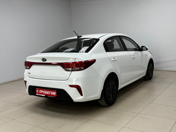 Kia Rio IV с пробегом 2017 года, цена 930 000 рублей, 202208 км, седан, Автокод Объявления