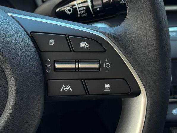 Hyundai Elantra VII (CN7) Рестайлинг с пробегом 2025 года, цена 2 930 000 рублей, 100 км, седан, Автокод Объявления
