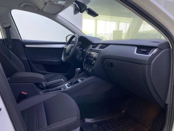 Skoda Octavia III (A7) Рестайлинг с пробегом 2018 года, цена 1 409 000 рублей, 166827 км, лифтбек, Автокод Объявления