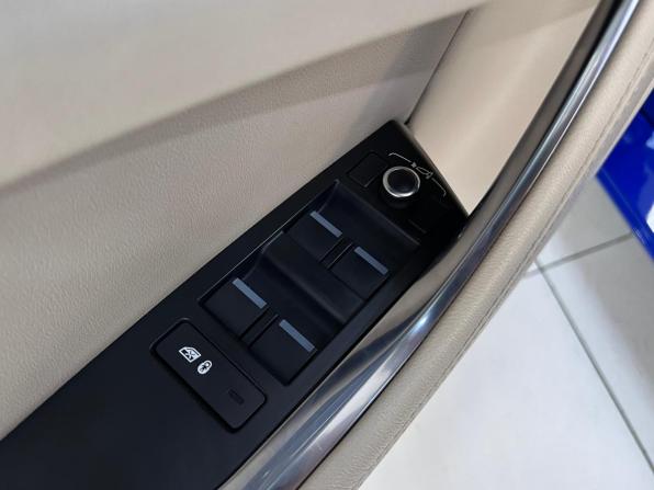 Jaguar XE I Рестайлинг с пробегом 2019 года, цена 2 499 000 рублей, 130000 км, седан, Автокод Объявления