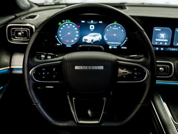 Jaecoo J8 с пробегом 2024 года, цена 3 130 000 рублей, 38410 км, внедорожник, Автокод Объявления