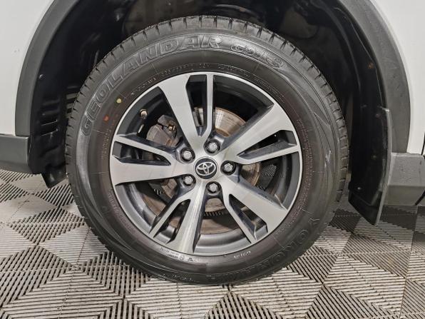 Toyota RAV4 IV (XA40) Рестайлинг с пробегом 2018 года, цена 2 250 000 рублей, 106001 км, внедорожник, Автокод Объявления