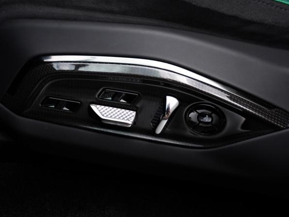 Lotus Eletre с пробегом 2023 года, цена 11 549 000 рублей, 2852 км, внедорожник, Автокод Объявления
