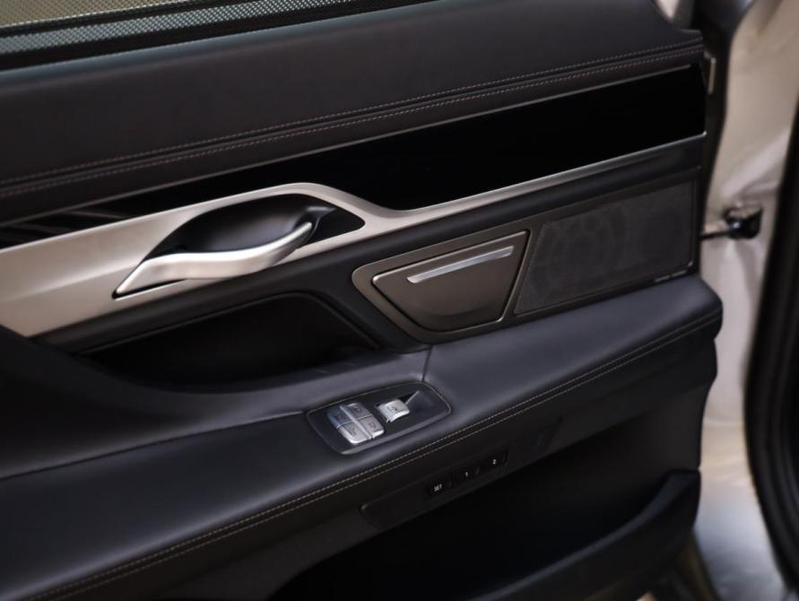 BMW 7 серии VI (G11/G12) Рестайлинг Санкт-Петербург  - изображение 30