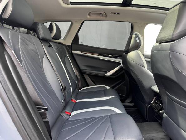 Geely Atlas II с пробегом 2024 года, цена 3 000 000 рублей, 32256 км, внедорожник, Автокод Объявления