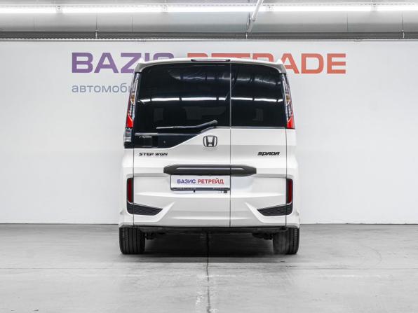 Honda Stepwgn V Рестайлинг с пробегом 2019 года, цена 2 450 000 рублей, 72888 км, минивэн, Автокод Объявления