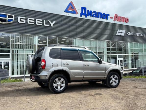 Chevrolet Niva I Рестайлинг с пробегом 2013 года, цена 450 000 рублей, 202112 км, внедорожник, Автокод Объявления
