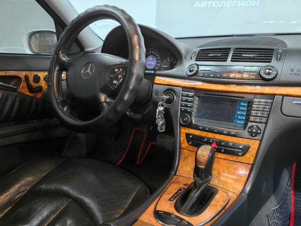Mercedes-Benz E-Класс III (W211 S211) с пробегом 2005 года, цена 805 000 рублей, 301229 км, седан, Автокод Объявления