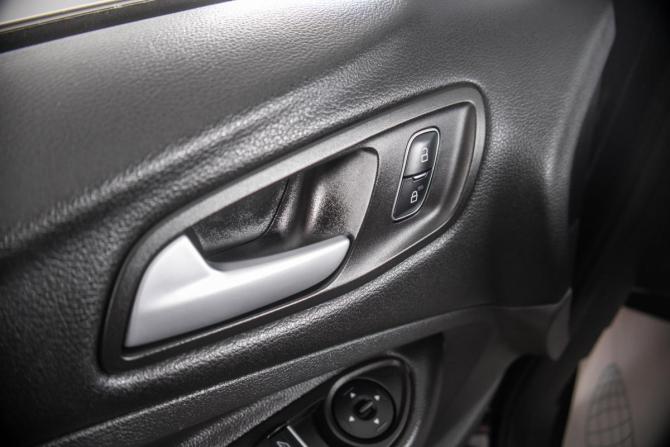 Ford Kuga II Рестайлинг с пробегом 2017 года, цена 1 739 000 рублей, 115963 км, внедорожник, Автокод Объявления