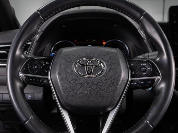 Toyota Camry VIII (XV70) Рестайлинг с пробегом 2023 года, цена 3 400 000 рублей, 100833 км, седан, Автокод Объявления