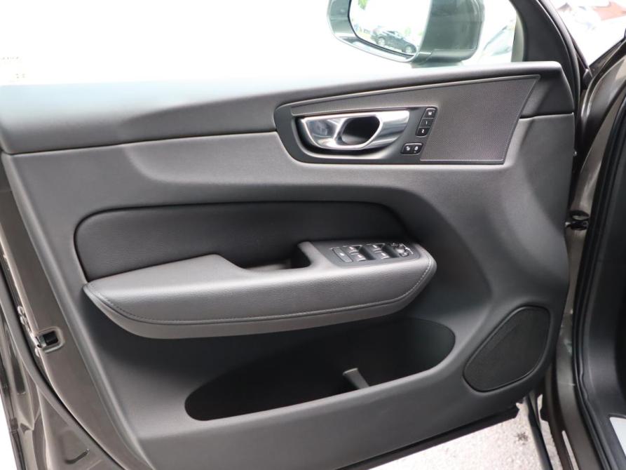 Volvo XC60 II Рестайлинг Санкт-Петербург  - изображение 9