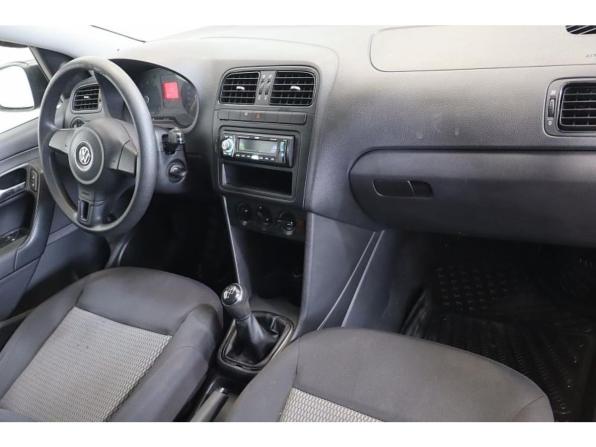 Volkswagen Polo V с пробегом 2014 года, цена 694 000 рублей, 221247 км, седан, Автокод Объявления