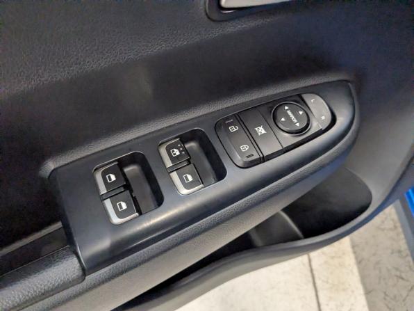 Kia Rio IV с пробегом 2018 года, цена 1 550 000 рублей, 76283 км, хэтчбек, Автокод Объявления