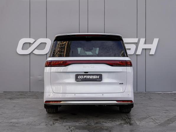BYD Xia (M9) с пробегом 2025 года, цена 6 390 000 рублей, 346 км, минивэн, Автокод Объявления