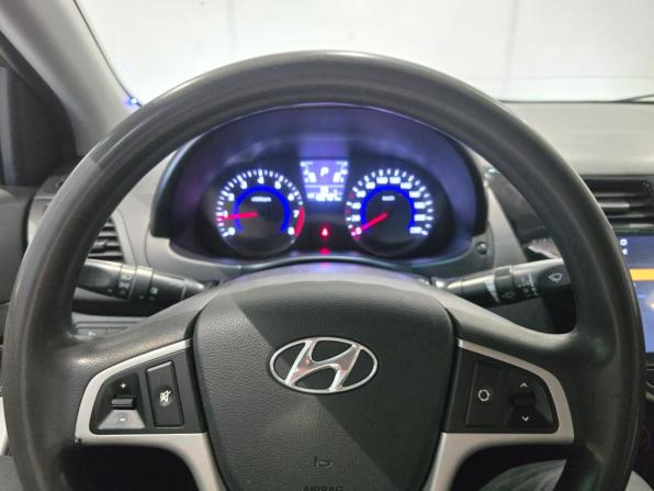 Hyundai Solaris I с пробегом 2013 года, цена 715 000 рублей, 192000 км, седан, Автокод Объявления