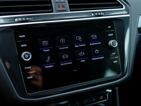 Volkswagen Tiguan II с пробегом 2019 года, цена 2 599 000 рублей, 111866 км, внедорожник, Автокод Объявления