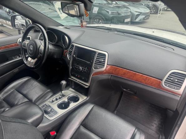Jeep Grand Cherokee IV (WK2) с пробегом 2012 года, цена 1 359 000 рублей, 308000 км, внедорожник, Автокод Объявления