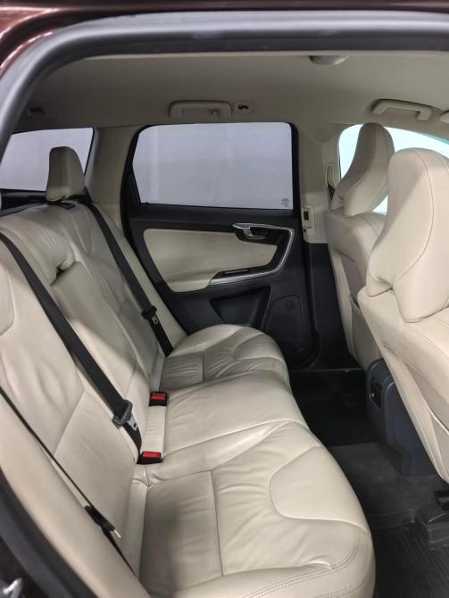 Volvo XC60 I Рестайлинг Санкт-Петербург  - изображение 20